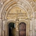 Avignon - Le palais - Eglise.jpg